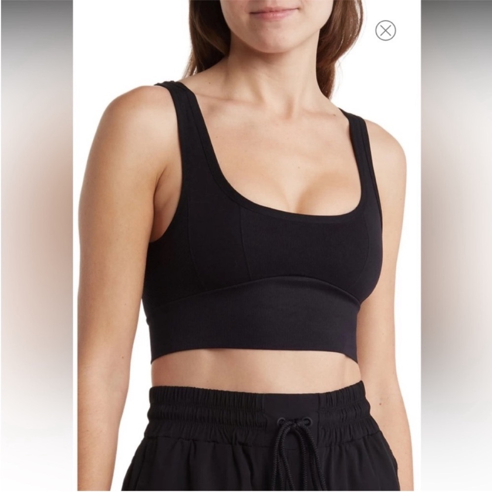 Free Throw Square Neck Bra